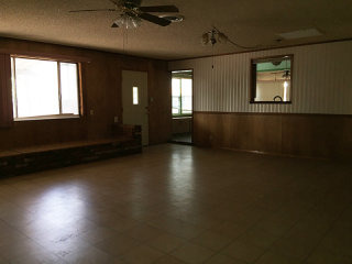 9733 Palmetto Ave Fontana, CA, 92335..
