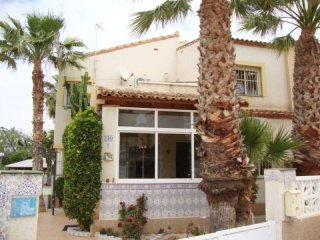 2 Bedrooms - Semi Detached - Alicante -..