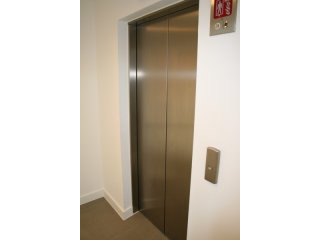 Aldgate East, E1 1EQ [ID: 9FC]