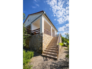 UGLJAN - kuća 144 m2 s velikom okućnicom (1336 m2)