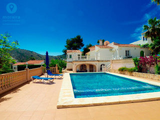4 Bedrooms - Villa - Alicante - For Sale