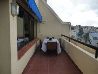 4 bed apartment in Jumpers Building