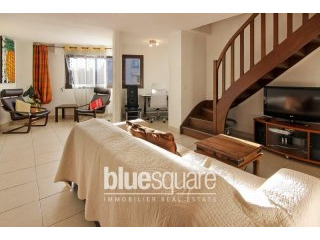2 Bedroom Duplex Apartment near the..