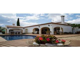 3 Bedrooms - Villa - Alicante - For Sale