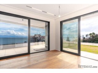 5★ LOVRAN: 65 m² + 22 m² NATKRIVENE TERASE + 143 m² DODATNOG