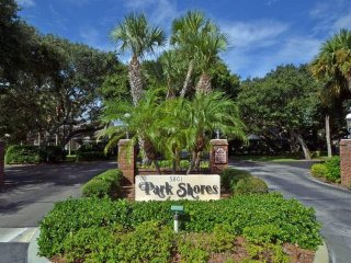 2 bedroom Flat For Sale: 105 Park..
