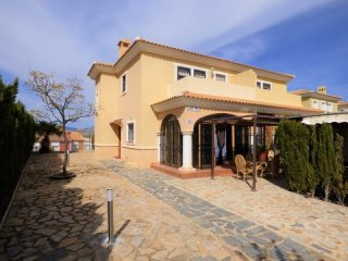 3 Bedrooms - Chalet - Alicante - For..