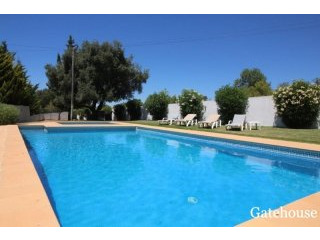 4 Beds Townhouse For Sale In Almancil..