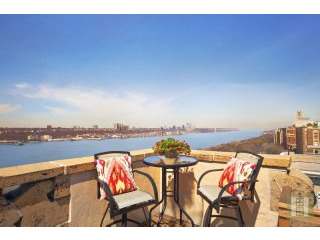 1 bedroom PentHouse For Sale: 355..