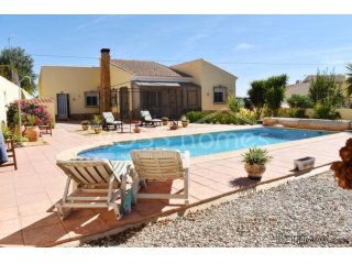 NEW & EXCLUSIVE TO VOSS HOMES - A beautifully presented 2..