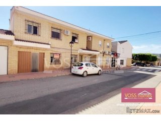 Light & airy, spacious 3 / 4 bed, 2 bath, 2 storey, part..