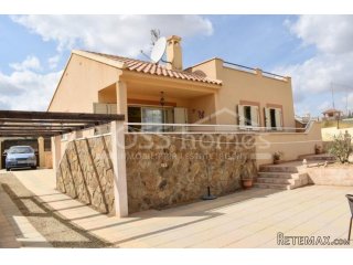 NEW & EXCLUSIVE TO VOSS HOMES - Spacious, light & airy 3..