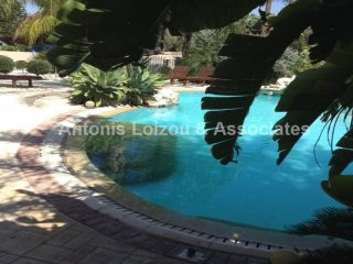 4 Bedroom plus maid's room detached..