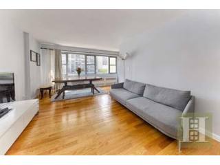 1 bedroom Apartment For Sale: 100 WEST..