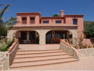 4 Bed 3 Bath Finca In Los Pinos -..