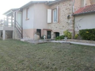 House and Guest Gite with Lake