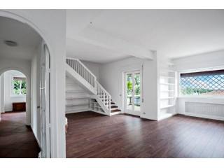 4 Bedrooms - Attic - For Sale