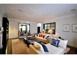 3 bed flat to rent in EATON PLACE..