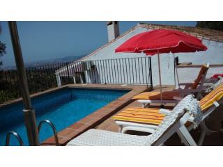 Villa for Sale in Arenas 186.000 €