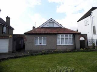 4 bedroom, Detached Bungalow house for..