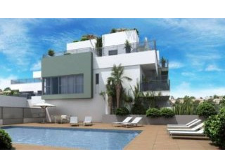 2 Bedroom 2 Bathroom Apartment In La..