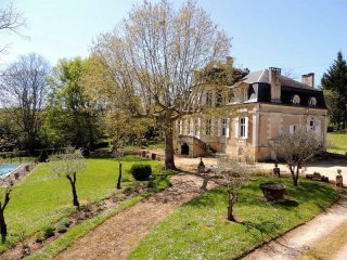9 Bedroom Manor House For Sale