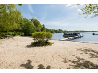 7 bedroom Property For Sale: Conners..