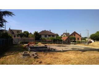 BOUSSAC in town 570 M land for building