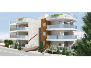 New Three Bedroom Apartment with Garden..