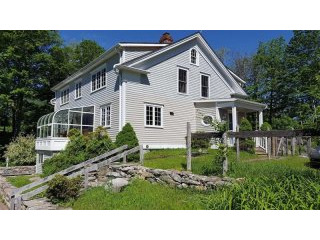 3 bedroom House For Sale: 122 Grape..