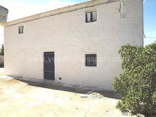 Great oportunity Semi detached main house to reform of 94m2..