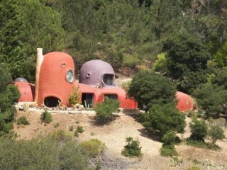 3 Bedrooms - Property - CA - For Sale