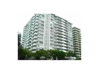 2 bedroom Flat For Sale: 5825 COLLINS..
