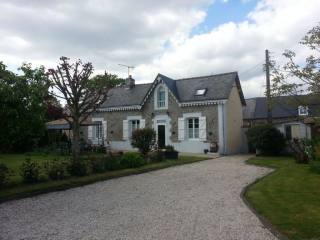 Renovated Farmhouse with Pretty..