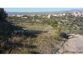 Two seperate plots of rustic land one of 3.000m2 with 1/2 a..