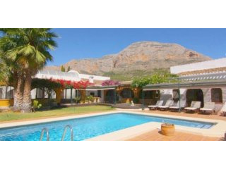 7 Bedroom 5 Bathroom Villa in Javea.