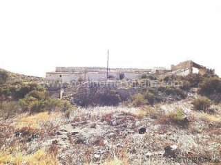 Large finca of approx 13 hectares of land with..