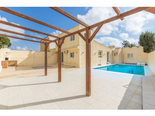4 Bedrooms - Villa - Alicante - For Sale