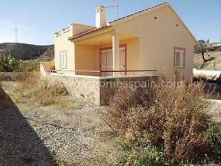 A 2 bed, 2 bath villa needing finishing off on a plot of..
