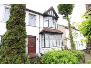 3 bedroom, Semi-detached House house..