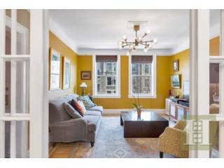 2 bedroom Apartment For Sale:..