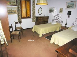 Country/farmhouse - For Sale - East of..