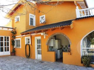 4 Bed Villa with Pool in Ontinyent