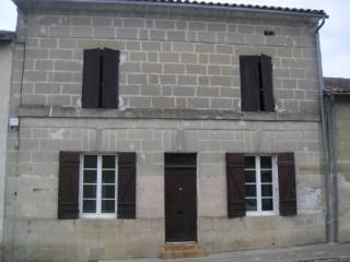Village house with 2 bedrooms in good..