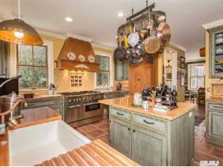 1700 Hyatt Rd Southold, NY 11971