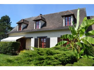 Attractive Perigourdine house with..