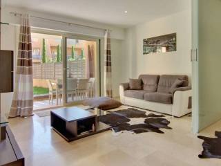 nice 3 rooms apartment near beach