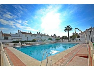 2 bedroom town house for sale