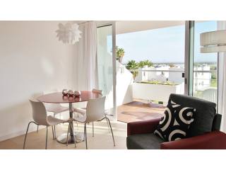 2nd Floor Apartment, Block 8, Golden..