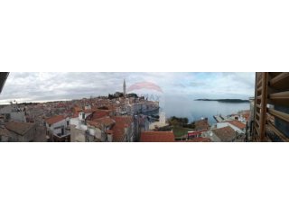 Istra,Rovinj,stari grad,dvoetažni stan -68m2-s neponovljivim